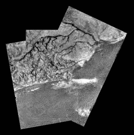 Figure 8. Image of Titan's surface as captured by the Huygens probe while descending to the surface